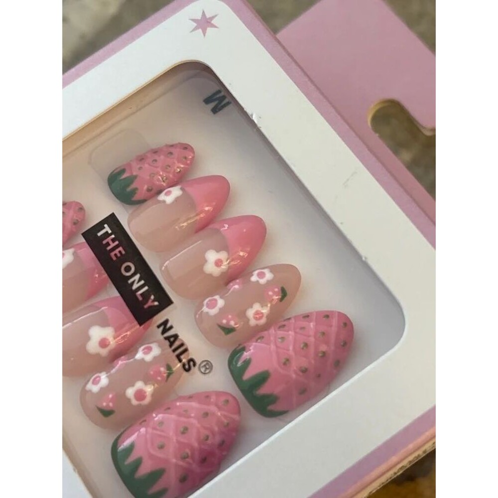 Strawberry Press on Nails